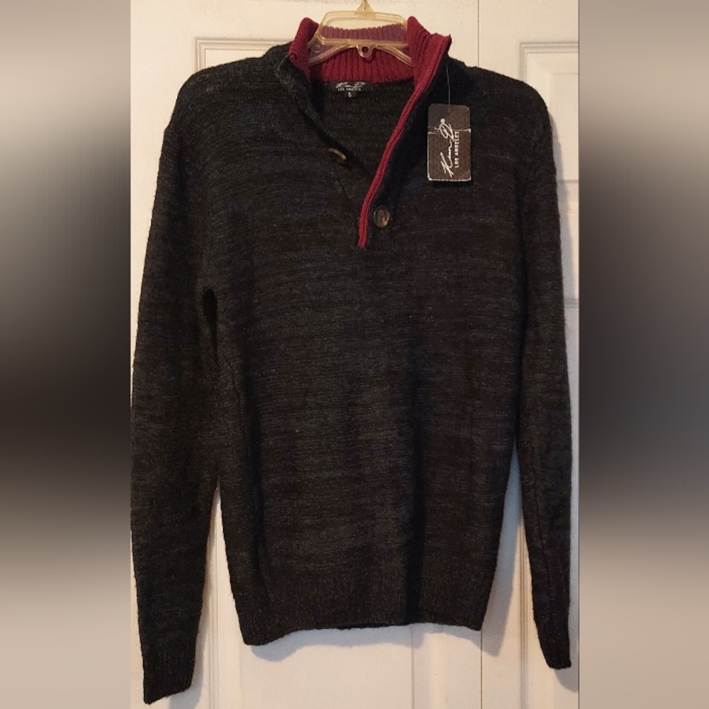Kian D Los Angeles Mens Small Sweater Gray Black Burgundy Button Neck Collegiate